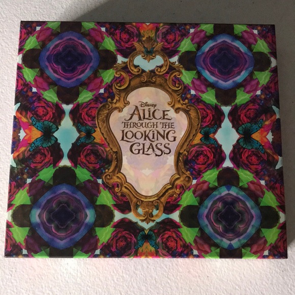 Urban Decay Alice through the looking glass